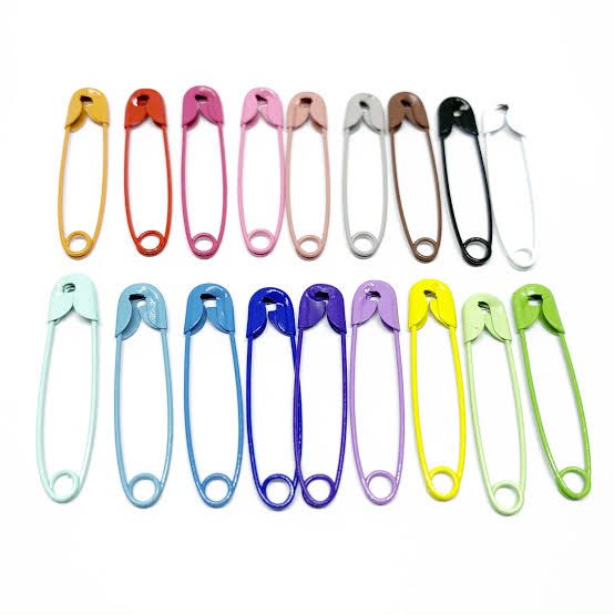 HIGH QUALITY COLOURFUL SAFETY PINS